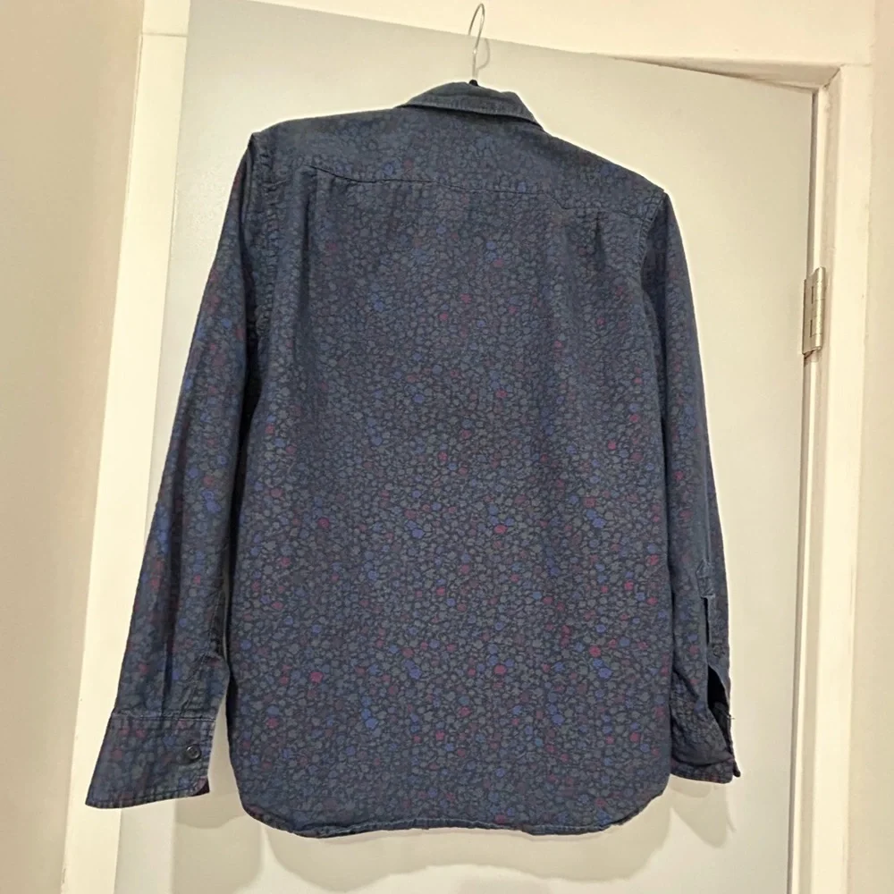 Old Navy Navy Floral Button Down Shirt - Picture 2 of 3